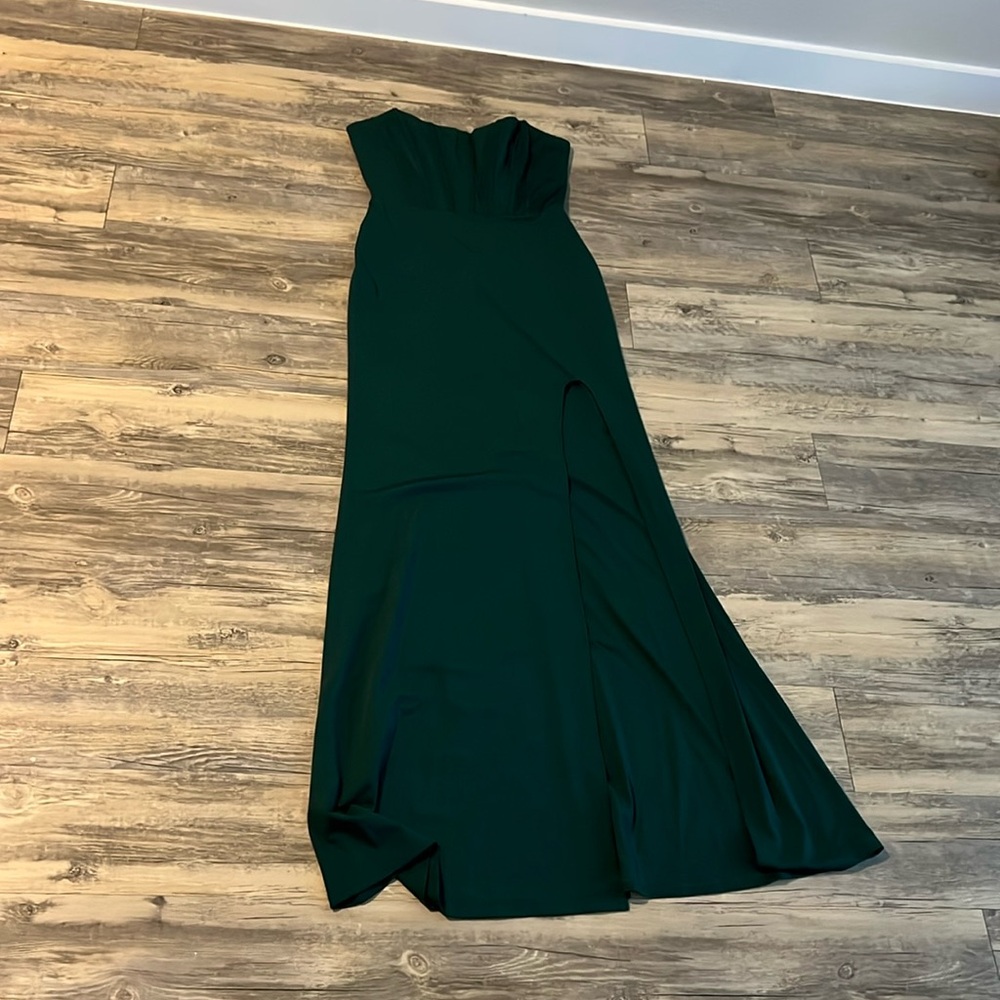 MICAS Strapless Emerald Green Maxi Dress – Size Large (New with Tags)